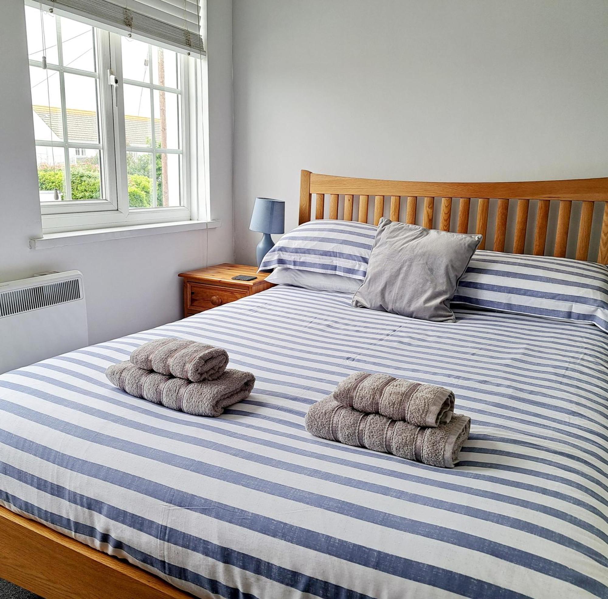 Seven Bays Stays Saint Merryn Exterior photo